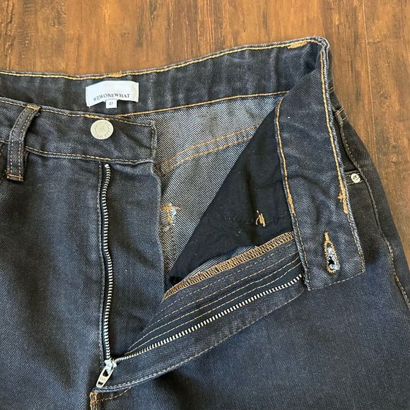 WEWOREWHAT High Rise Raw Hem Dad Jeans in Black - Picture 4 of 13
